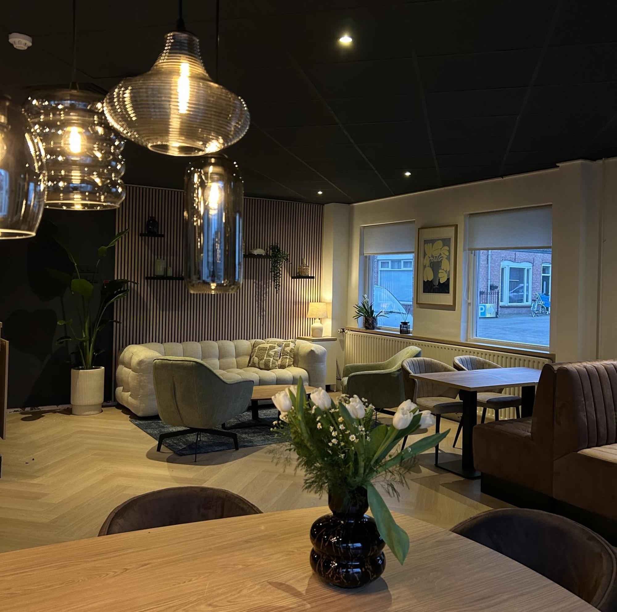 Hotel Emilia Kaatsheuvel Extérieur photo