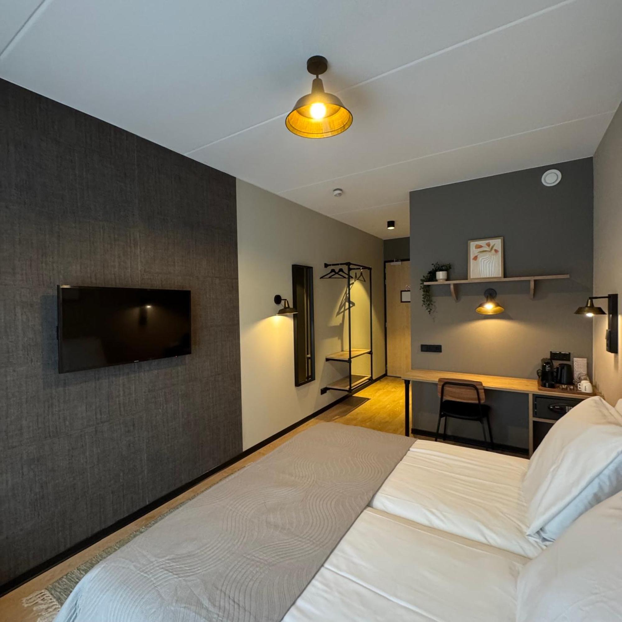 Hotel Emilia Kaatsheuvel Extérieur photo